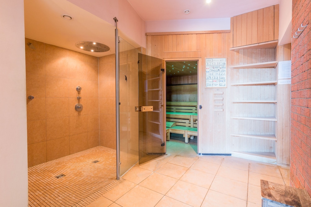 Schlosshotel & Orangerie Klink 18/50