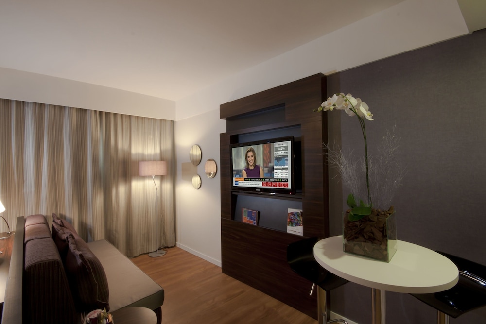Comfort Suites Alphaville 24/32