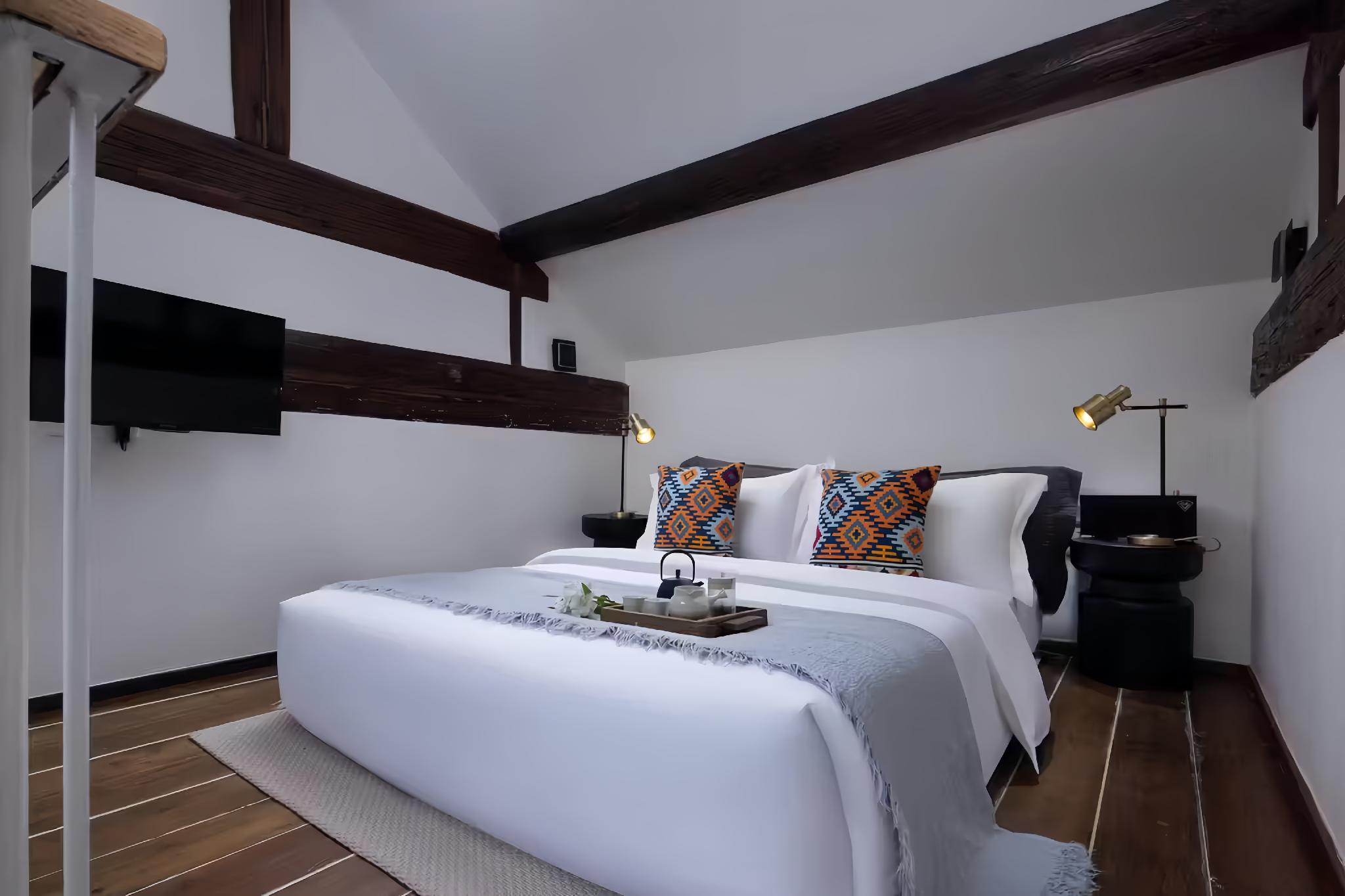 LOFT, DOUBLE BED