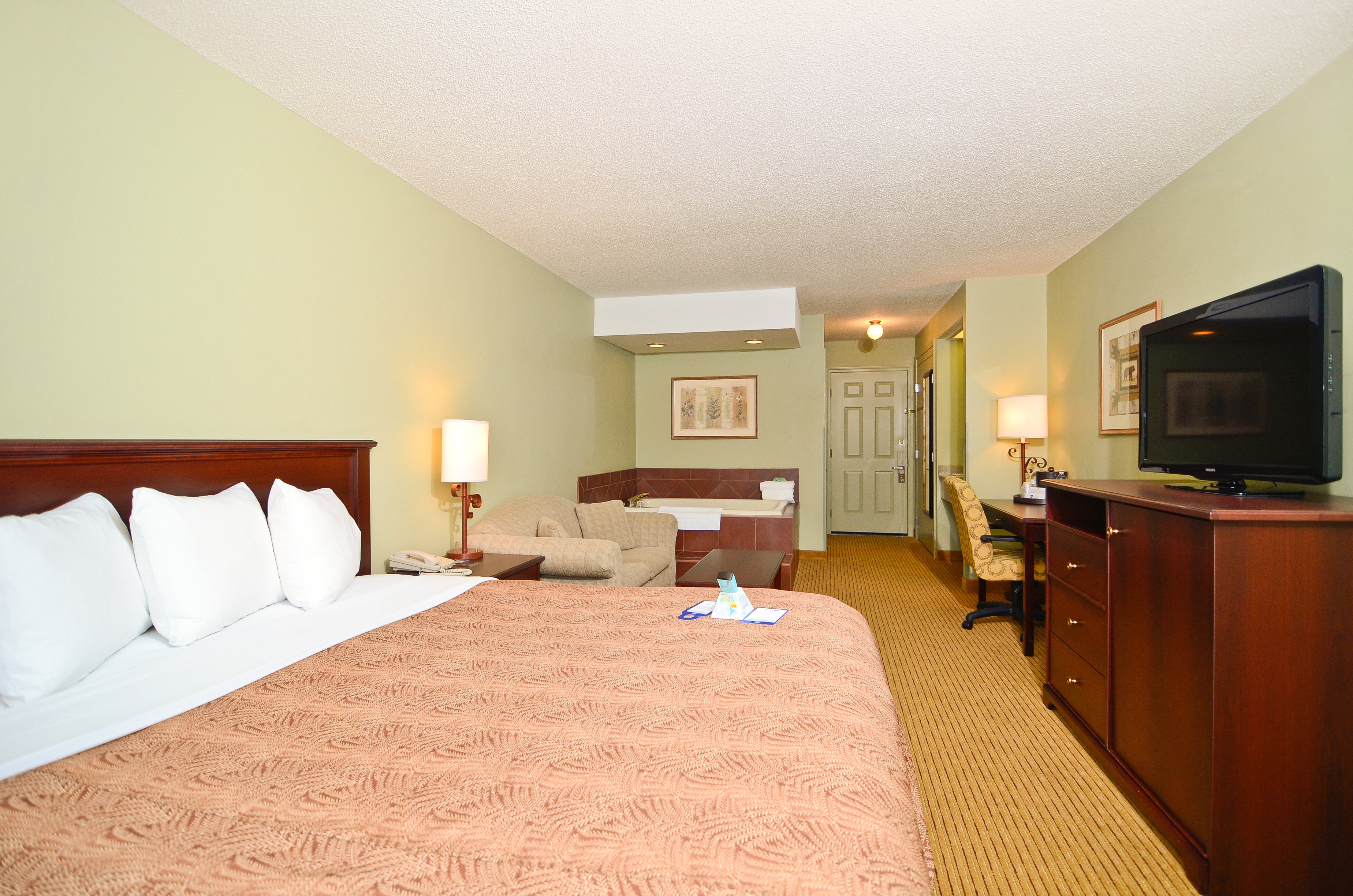 Best Western Plus Concord Inn 17/75