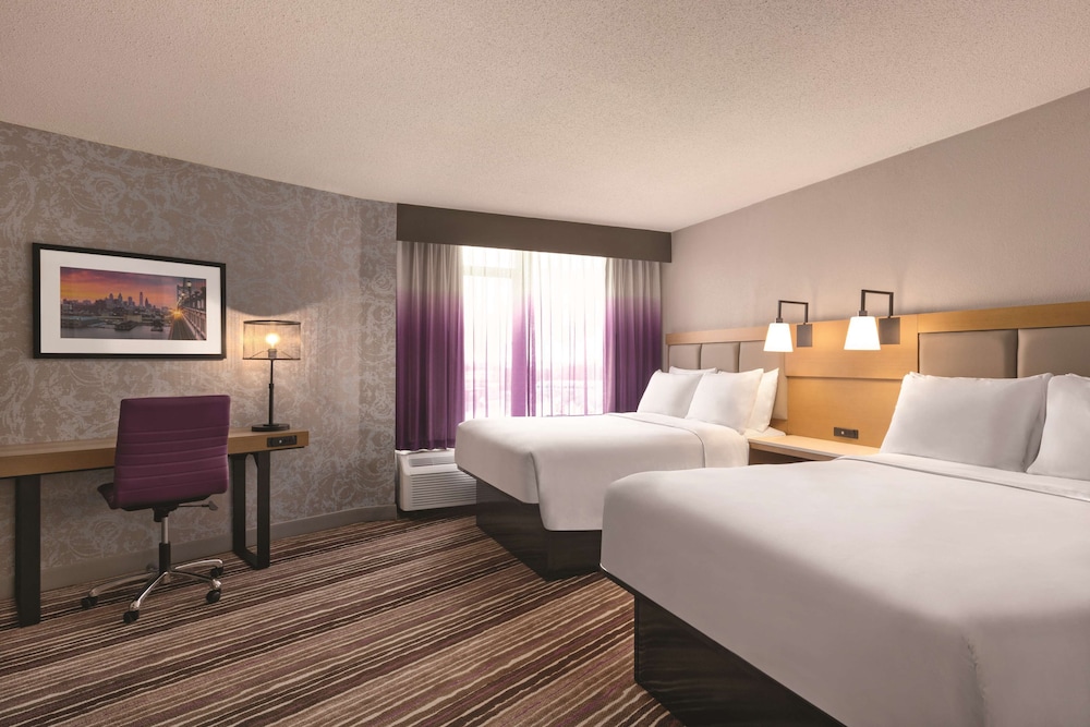 Holiday Inn Philadelphia Arpt-Stadium Area 16/54