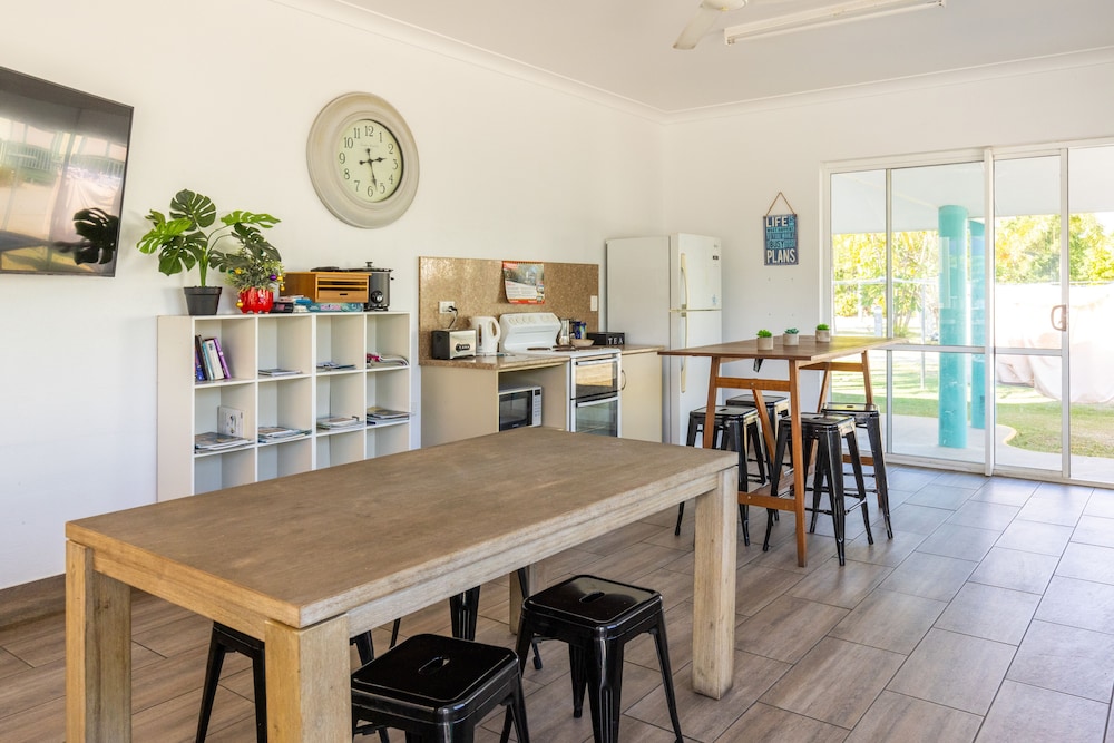 NRMA Bowen Beachfront Holiday Park 10/28