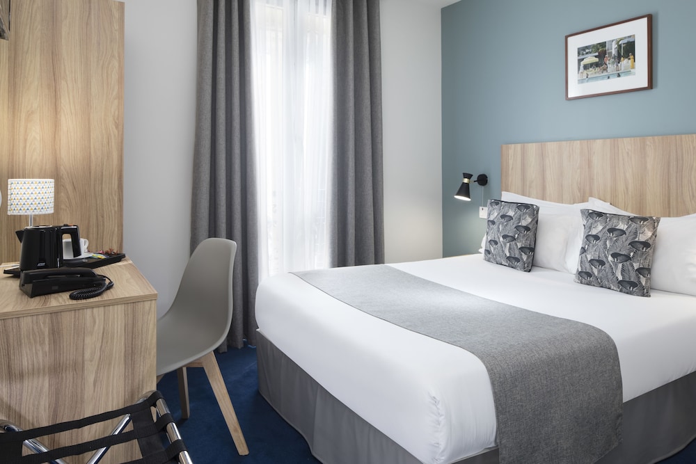 ROOM, SINGLE