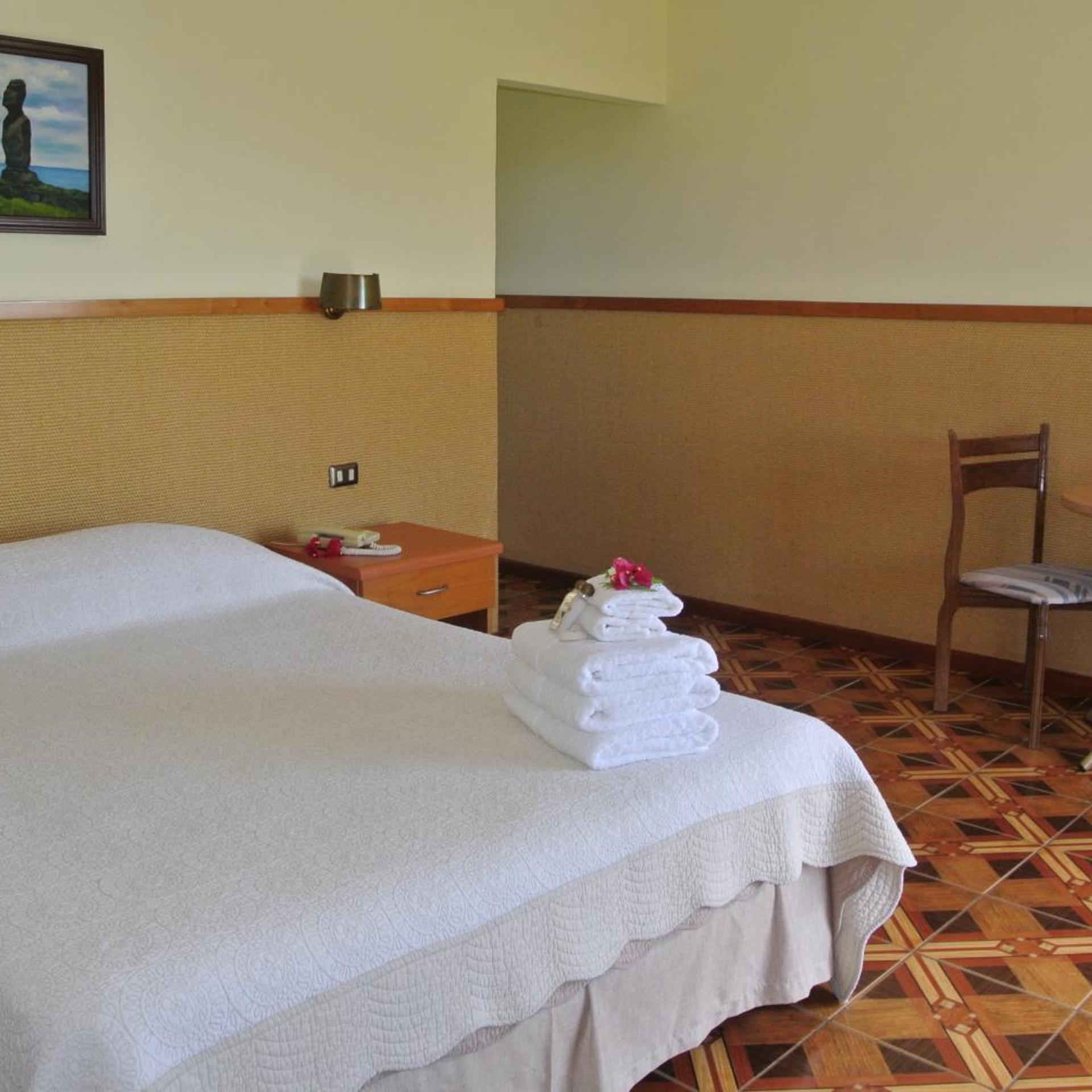 IORANA HOTEL 8/34