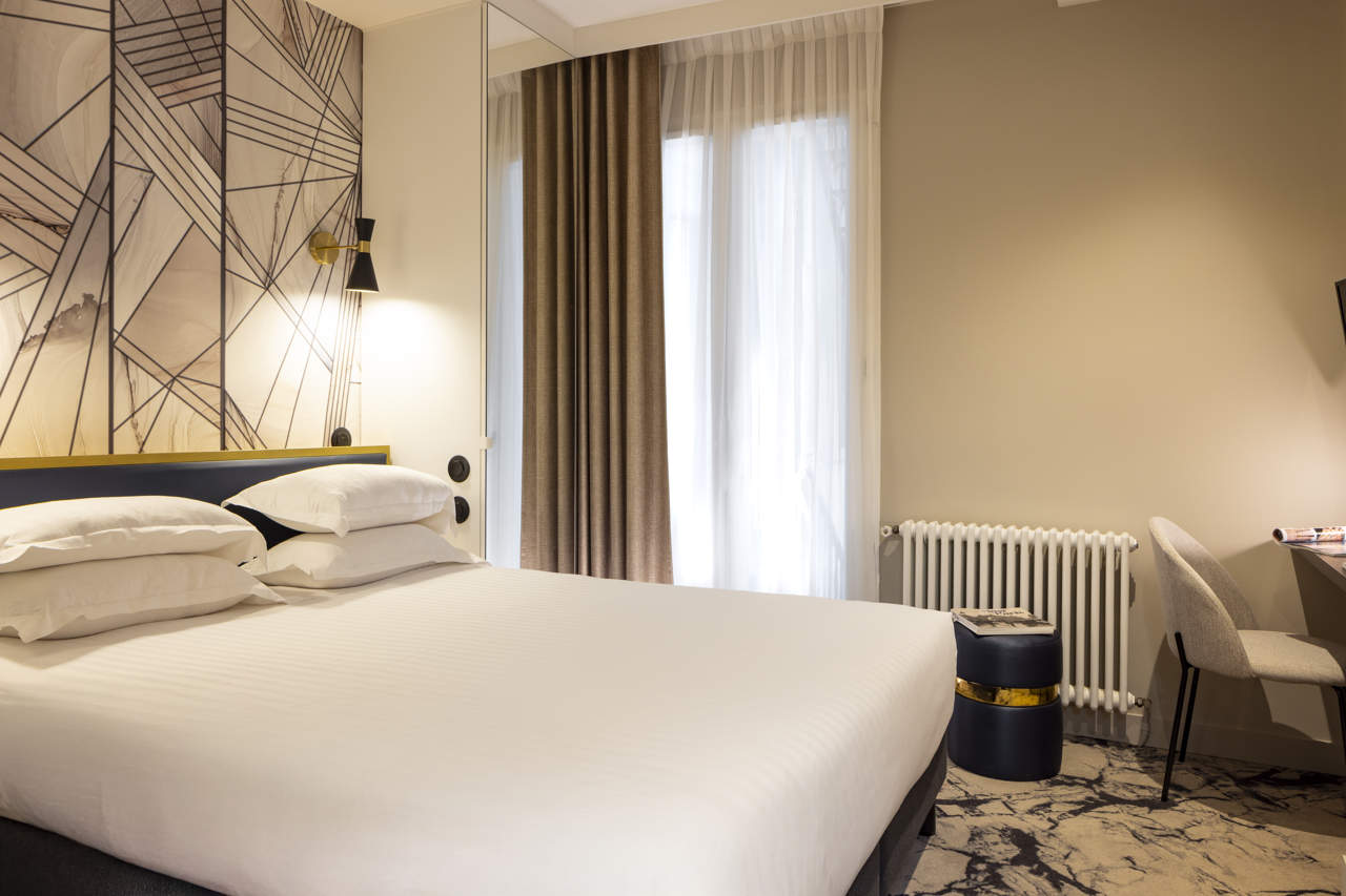Hotel Mondial 69/100