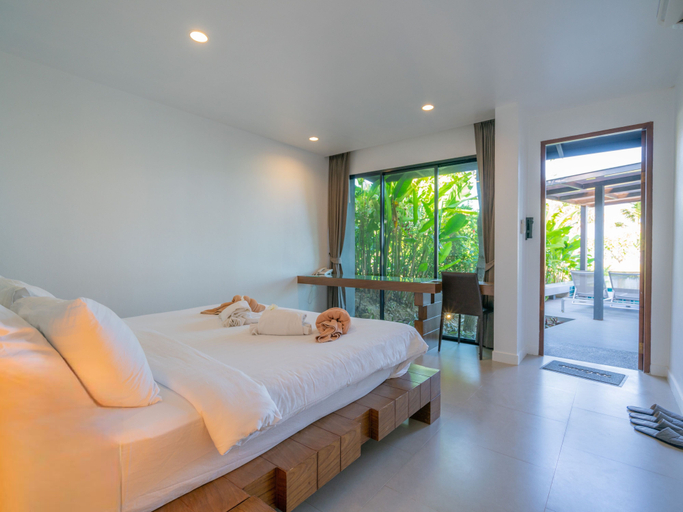 Deluxe Beach Pool Villa