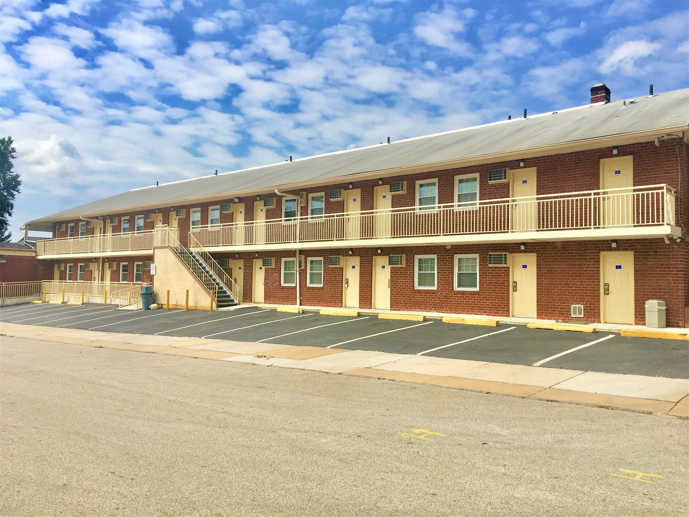 Red Carpet Inn - Norristown 4/34