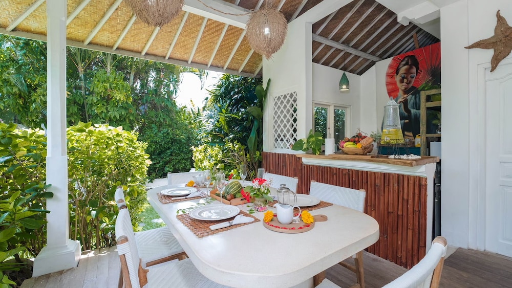 Oberoi Luxury Villas 37/50