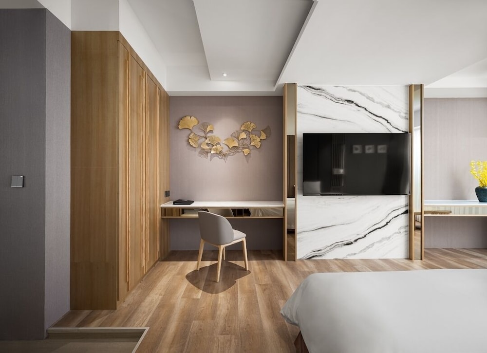 Gamalan FL Spring Hotel 20/42