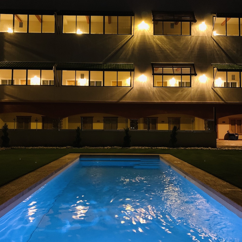 Hacienda Santana 6/50