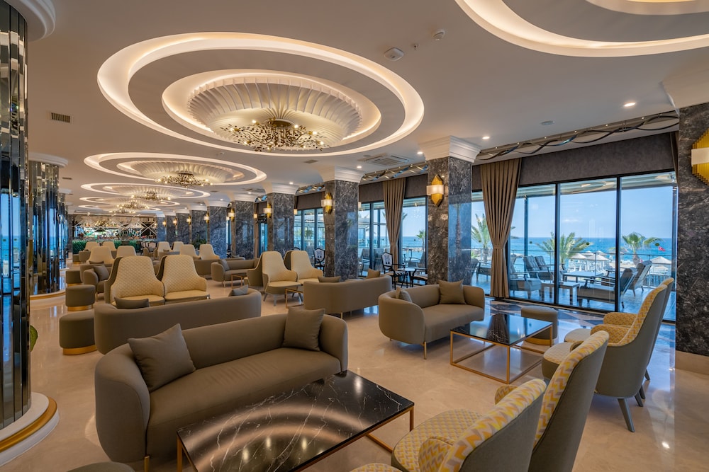 Aria Resort & Spa Hotel 30/60