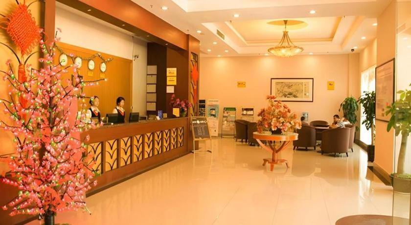 Greentree Inn Zhongshan Nanlang Town Light Rail Station Hotel 4/44
