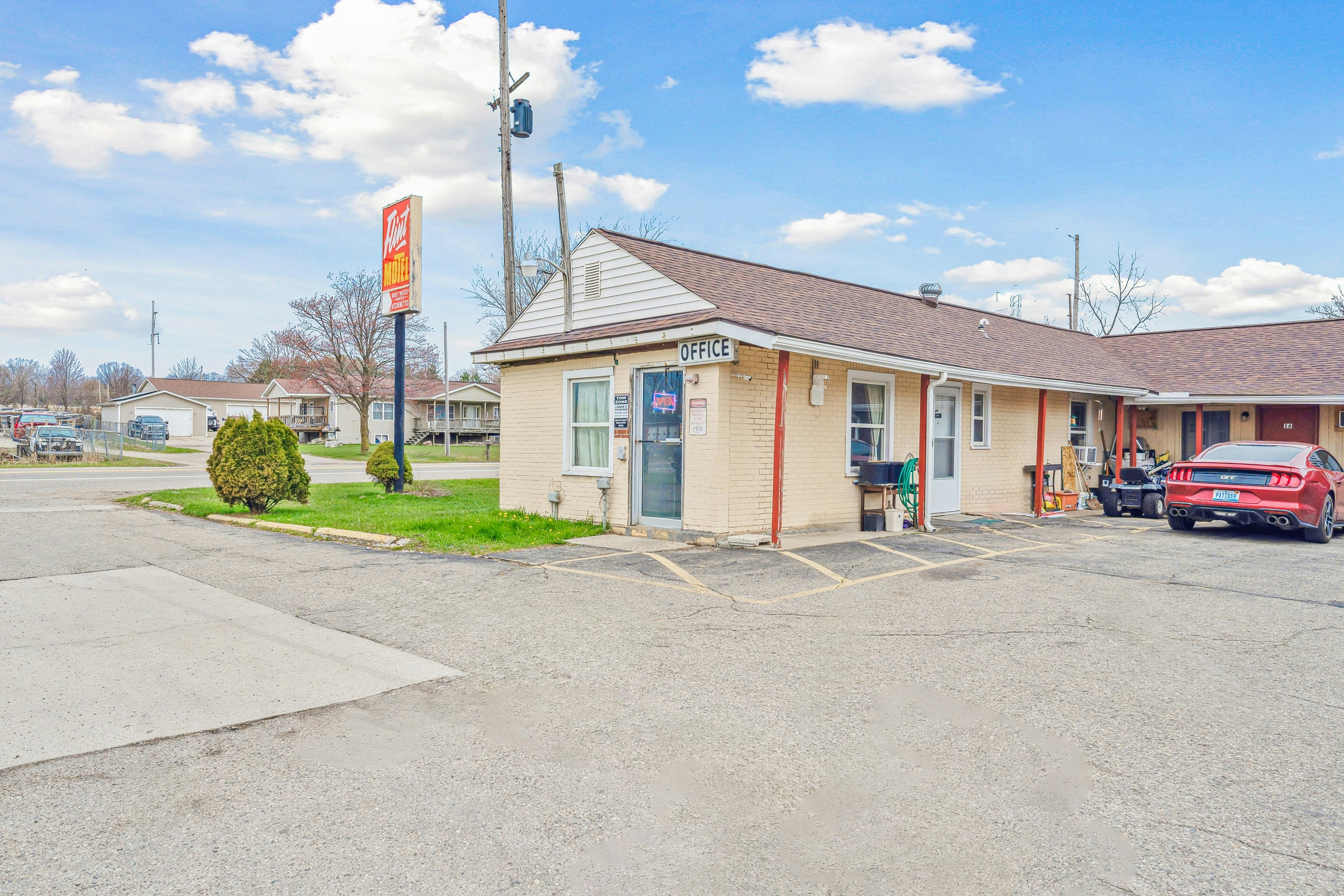 Flint Motel by OYO MI Near I-475 52/70