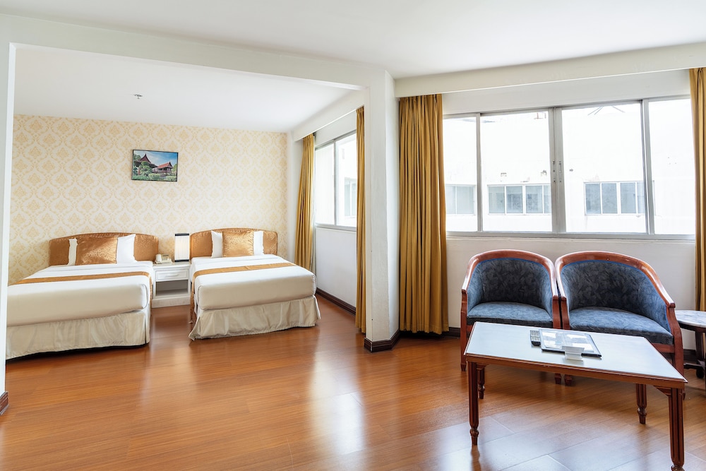 SUMMIT PAVILION SUVARNABHUMI HOTEL 15/50