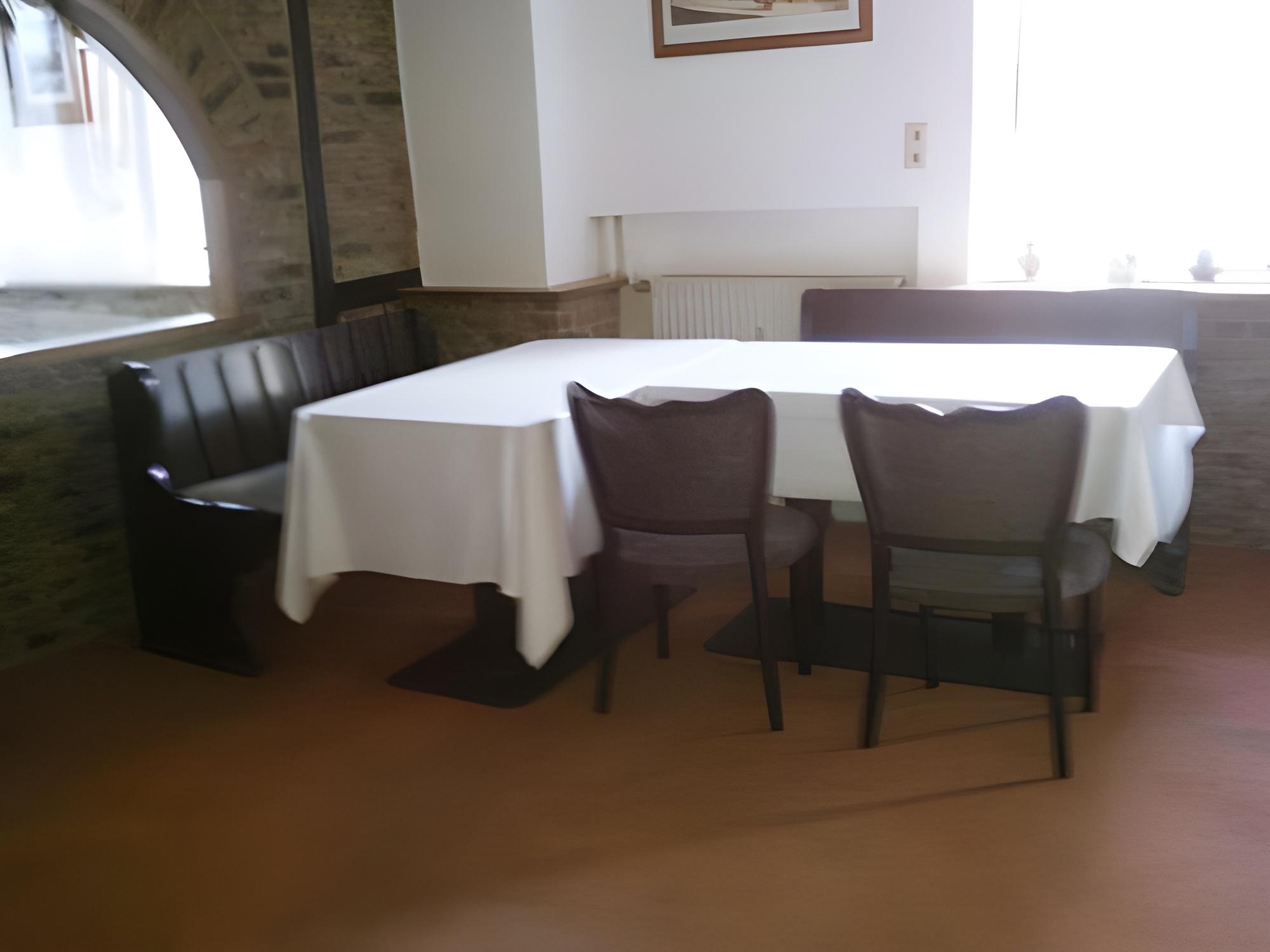 Hotel Burghof 10/18