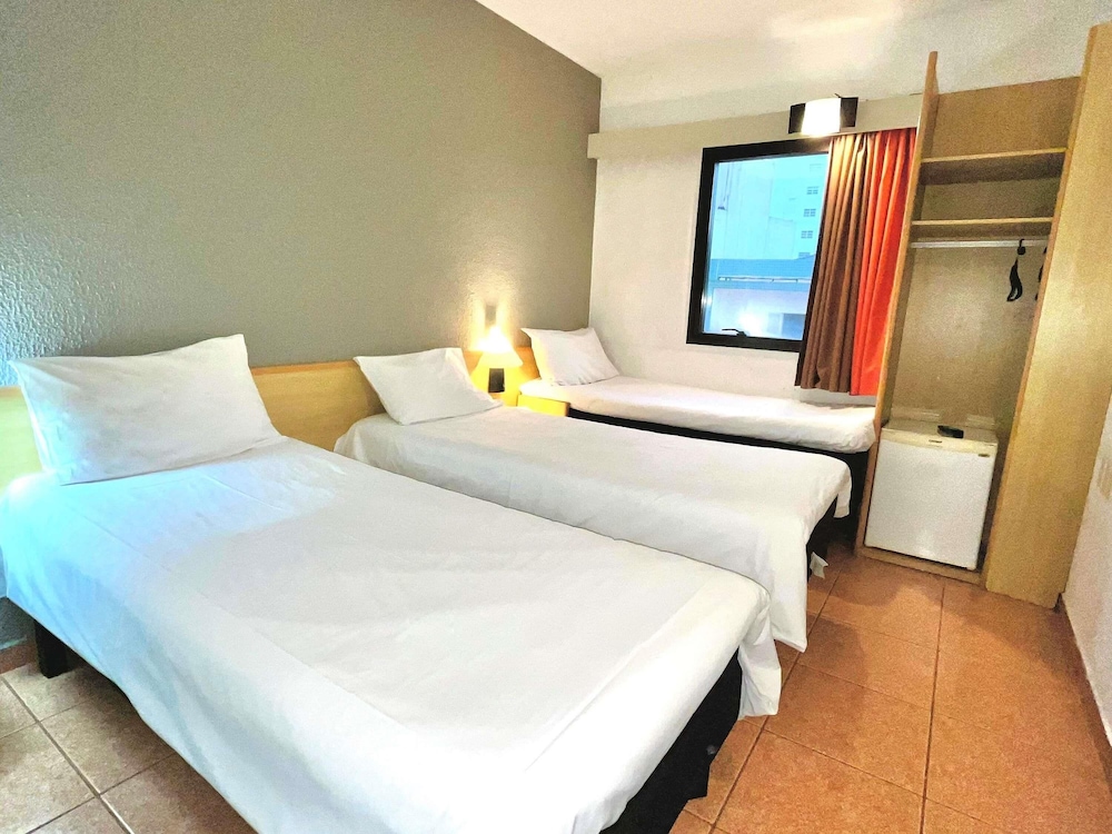 Ibis Santos Gonzaga 22/75