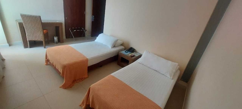 Santorini Hotel And Resort 52/87