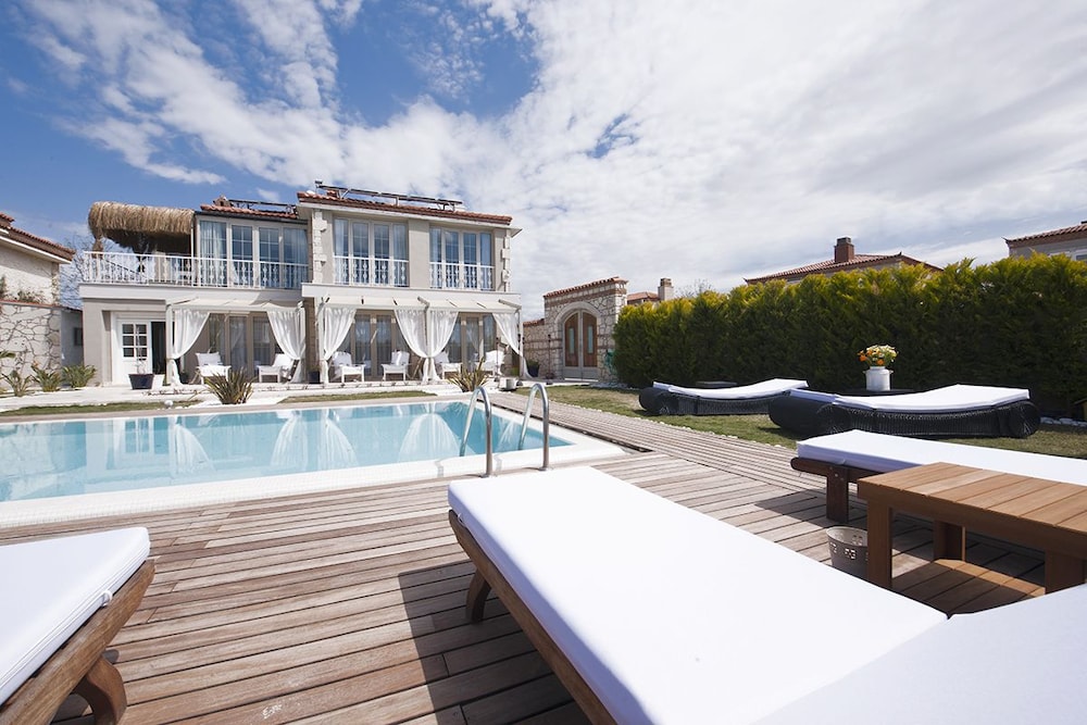 Sade Alacati Hotel 33/36