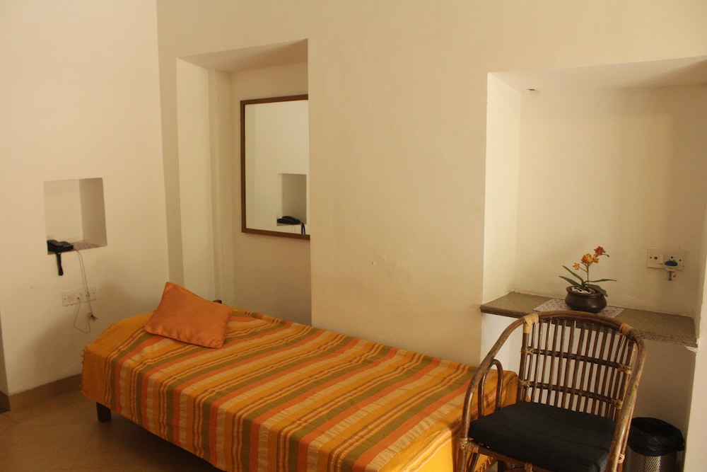 Granpas Inn Bougainvillea 34/50