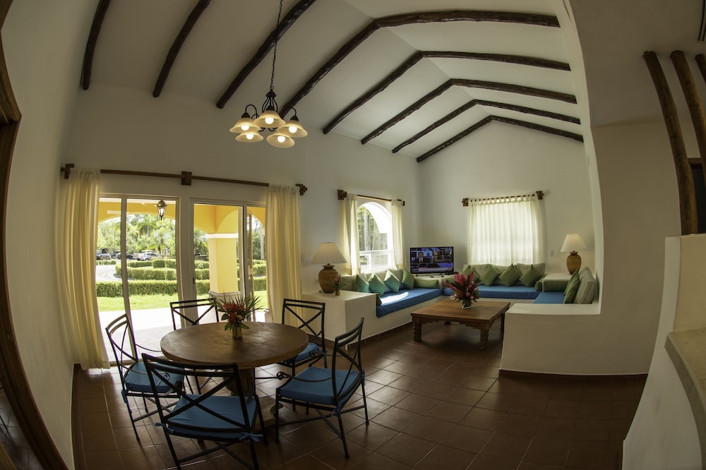 Amatique Bay Hotel 23/58