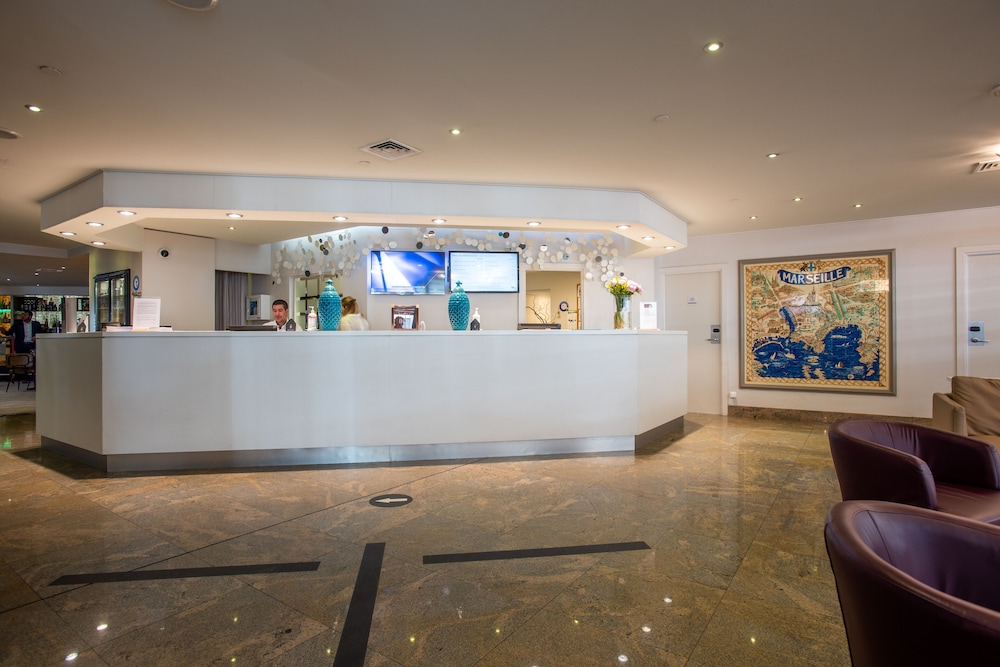 Mercure Marseille Centre Vieux Port 7/66