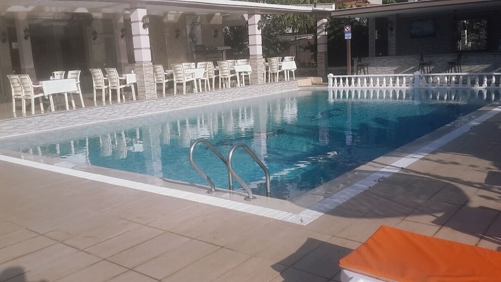 Adahan Otel Gumuldur 14/27