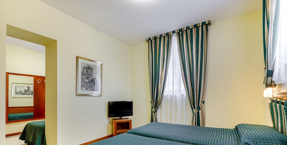 Residenza Paolo VI 35/67