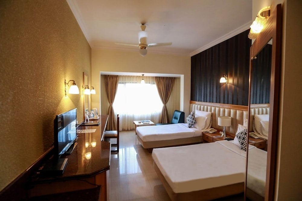 Highgates Hotel 15/21