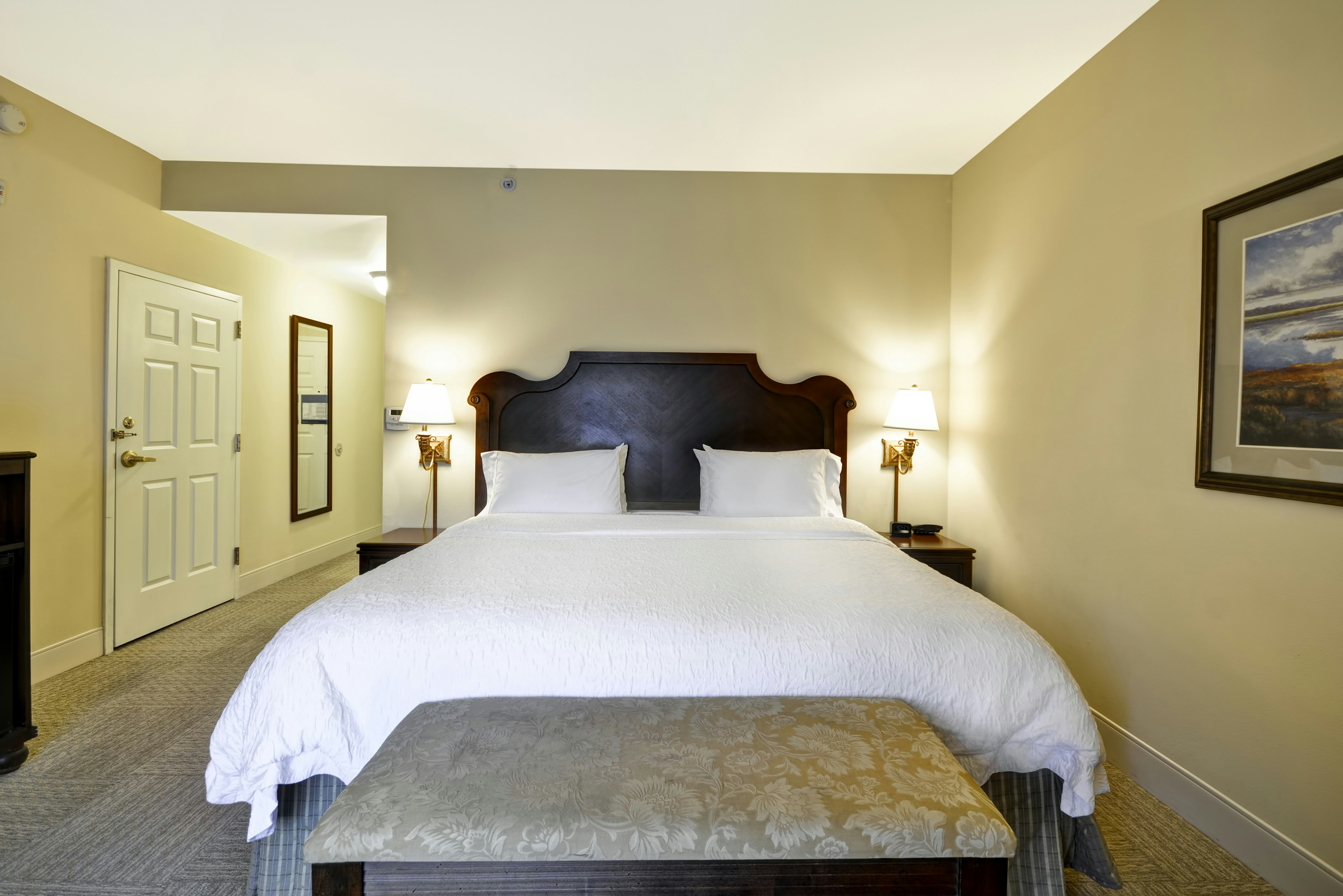 ROOM, KING BED