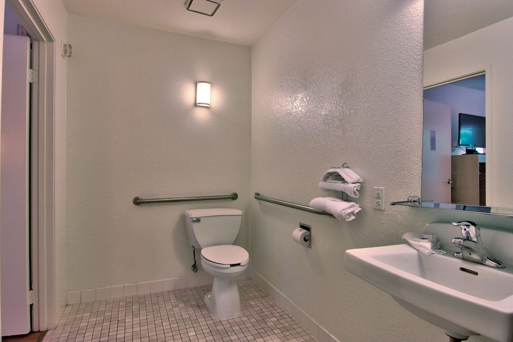 Motel6 Sacramento, CA – South Sacramento & Elk Grove 42/44
