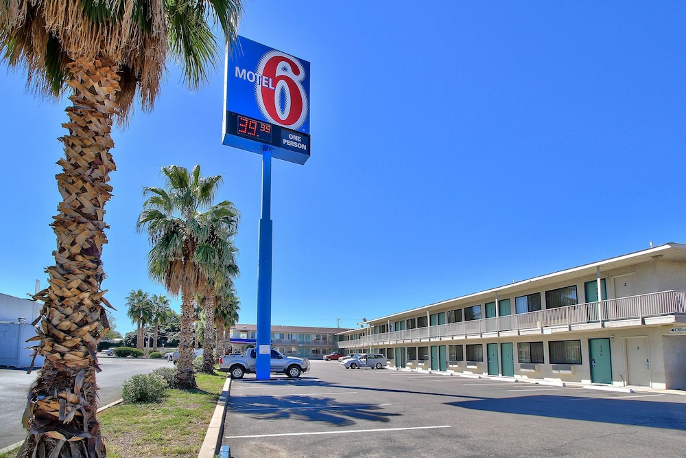 Motel6 Nogales, AZ - Mariposa Road 22/31