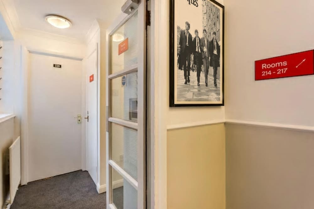 Enrico Hotel 16/34