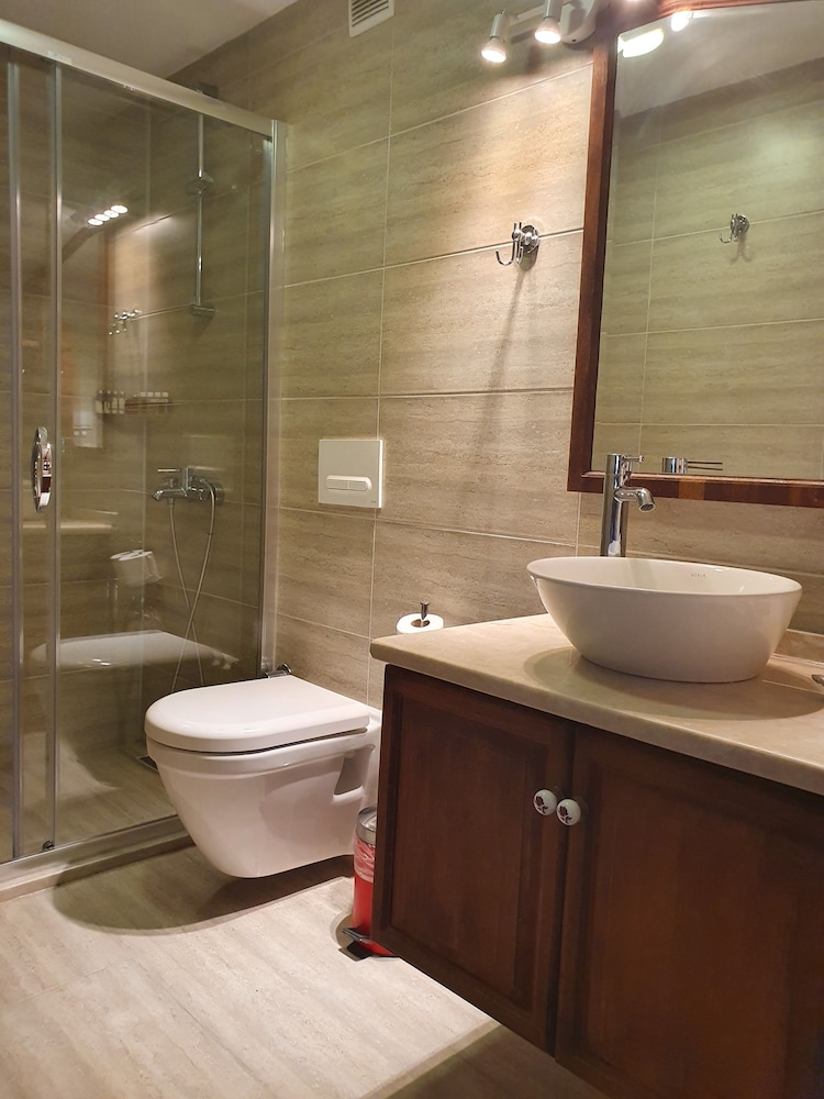 Monza House Otel 43/49