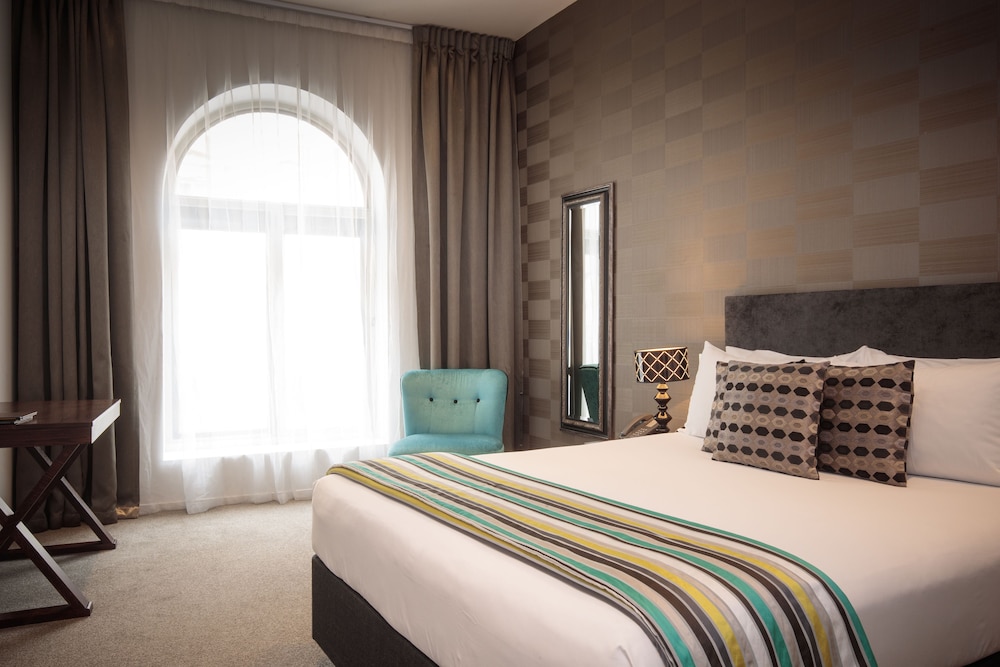 Hotel 115 Christchurch 26/65