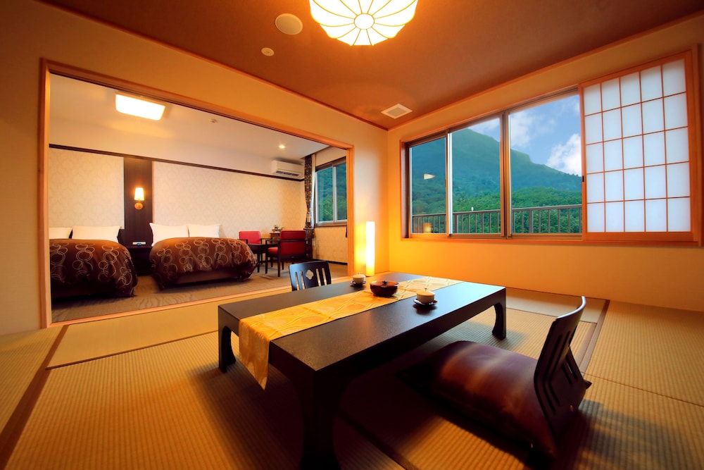 Kuju Kanko Hotel 35/50