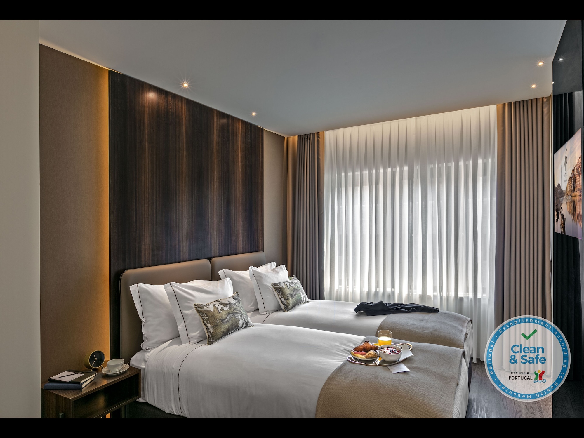 غرفة سوبيريور بسرير مزدوج أو سريرين منفصلين، Hotel Moon and Sun Porto 3/8