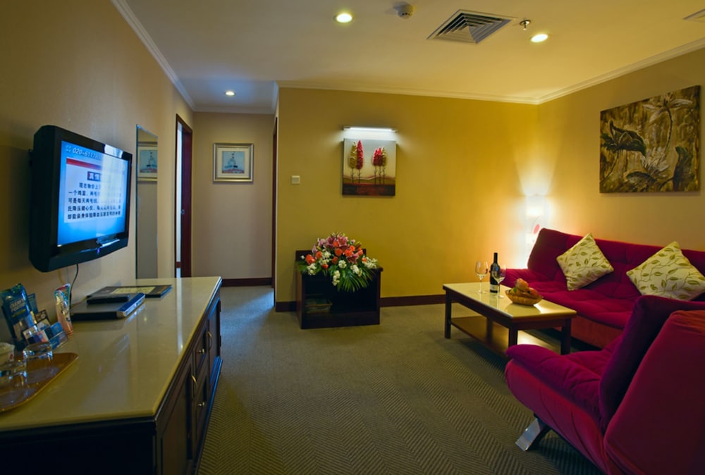 L Hotel Zhuhai Lianhua Branch 25/26