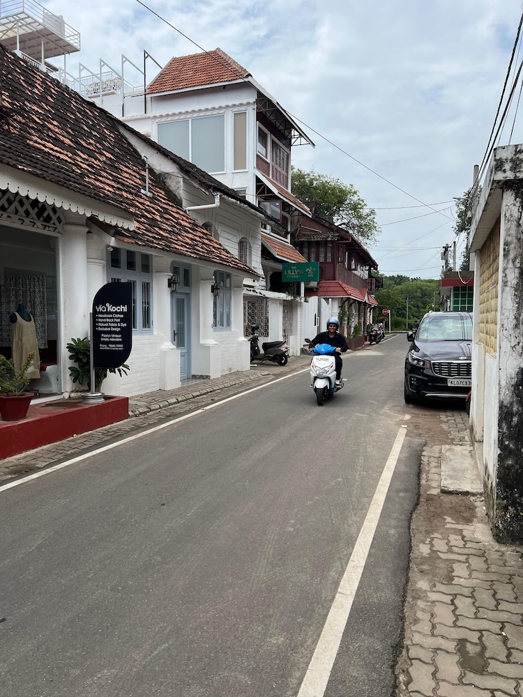 Hotel Fort Kochi Beach Inn 57/72