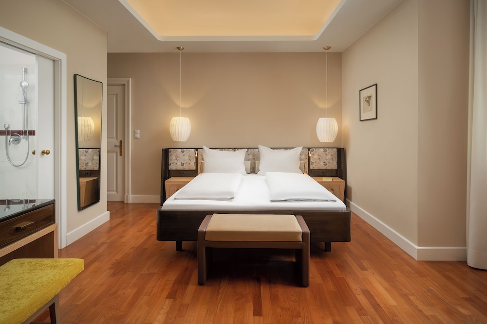Deluxe, King Bed, No Balcony