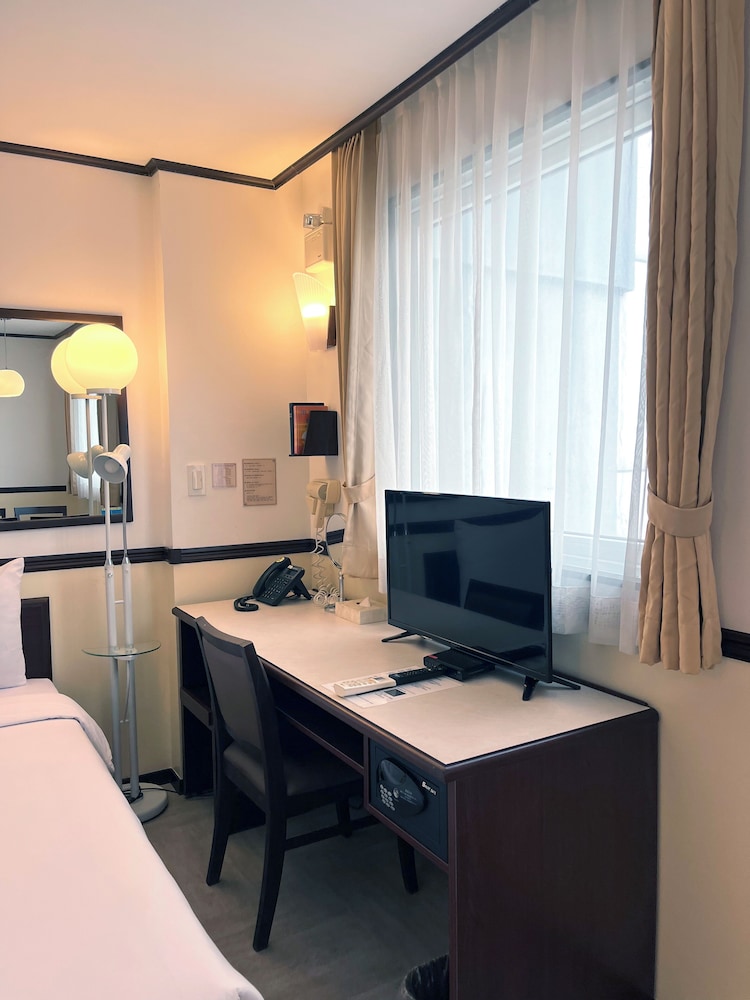 Toyoko Inn Cebu 56/61