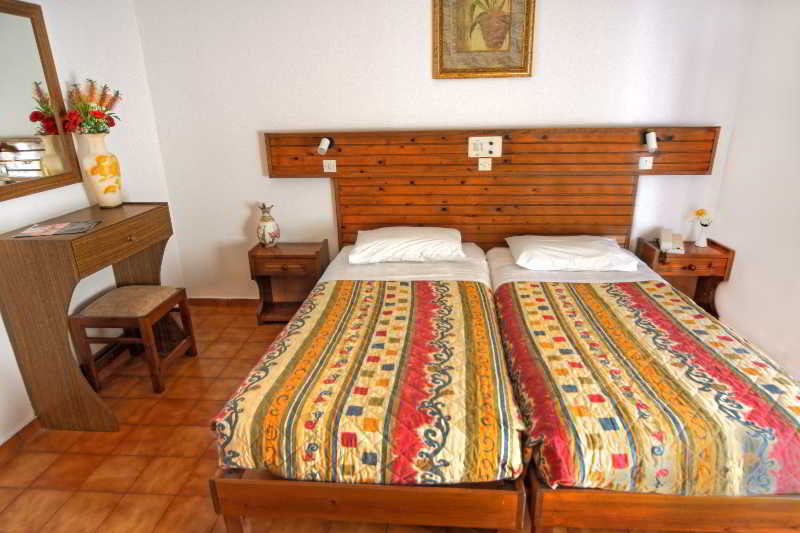 APARTMENT 2 BEDROOMS