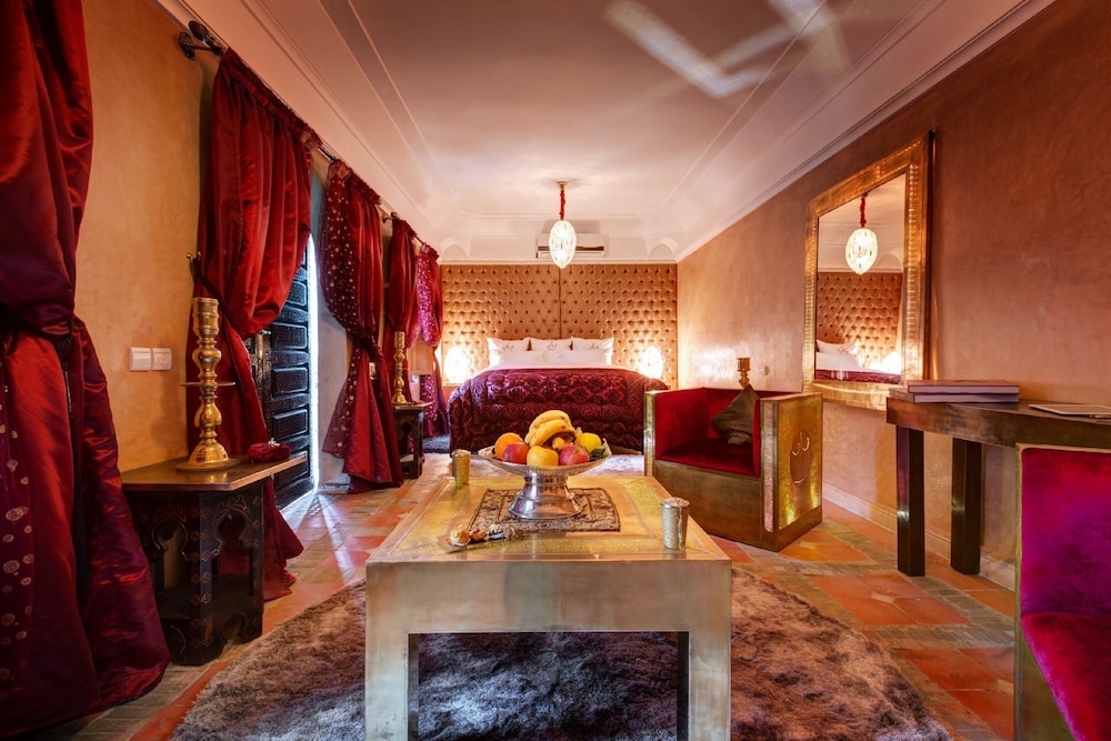 Riad Wow 77/80