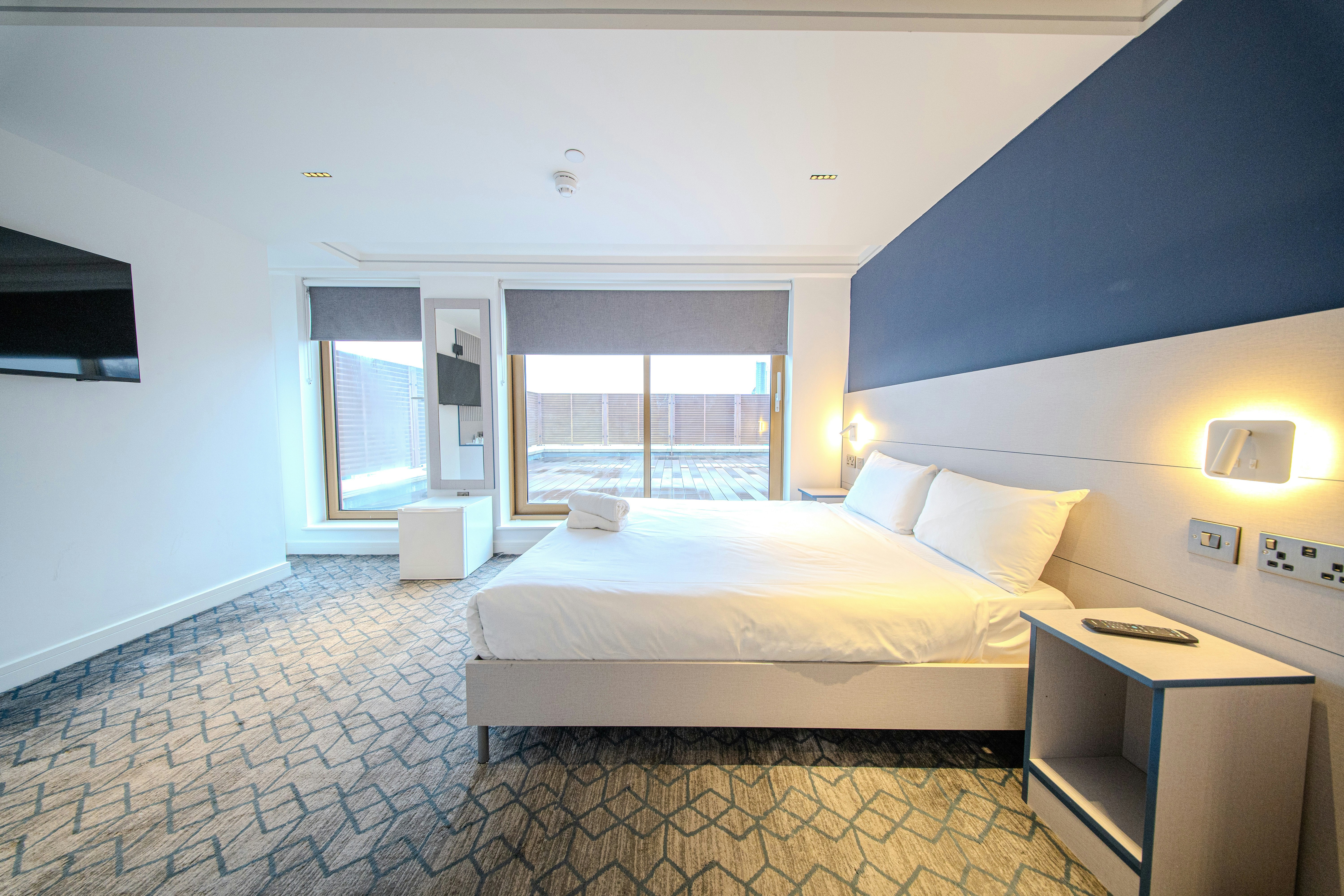 Ilford Grand Hotel 9/28
