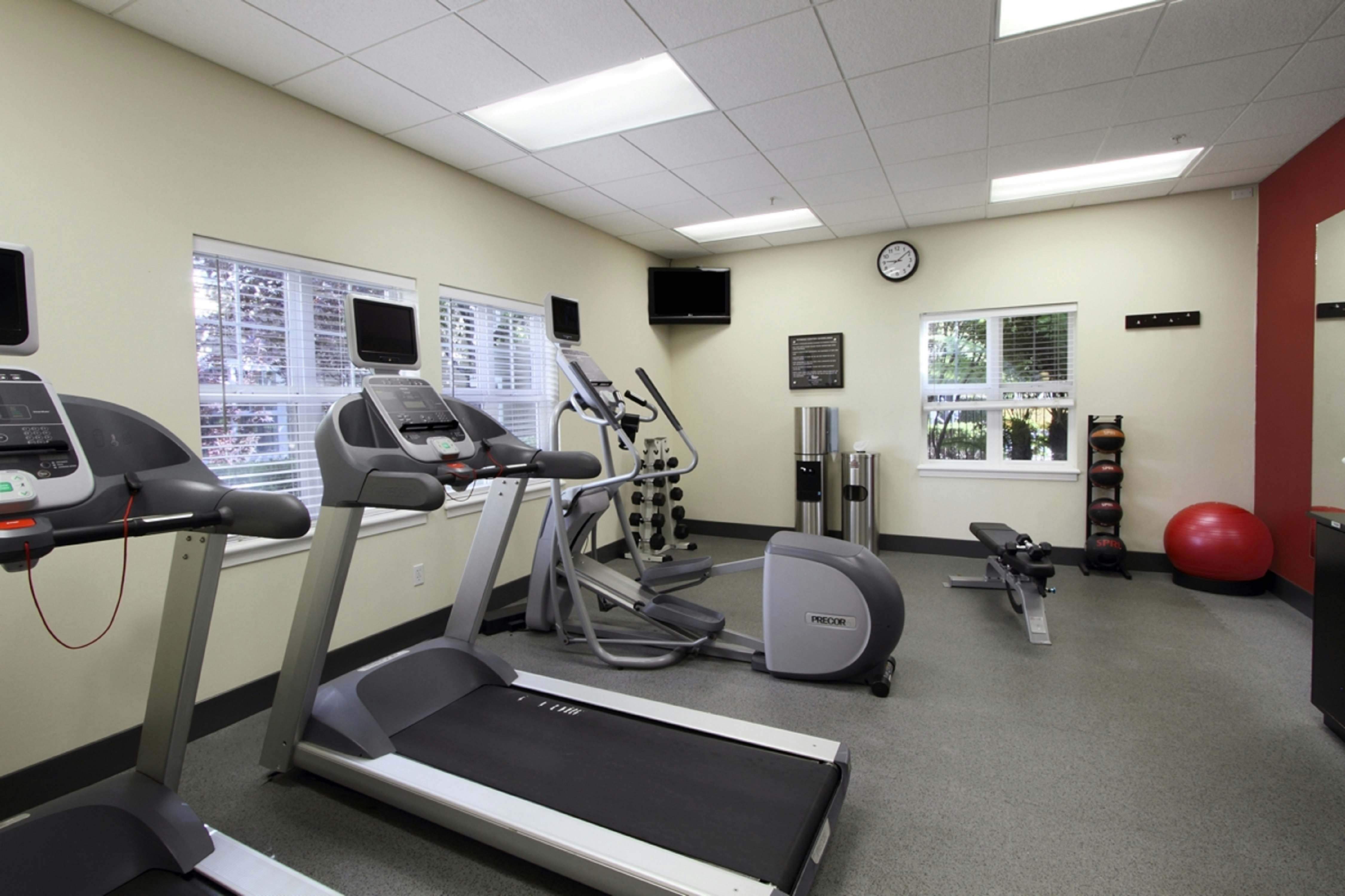 Homewood Suites By Hilton Newark-Fremont 4/25