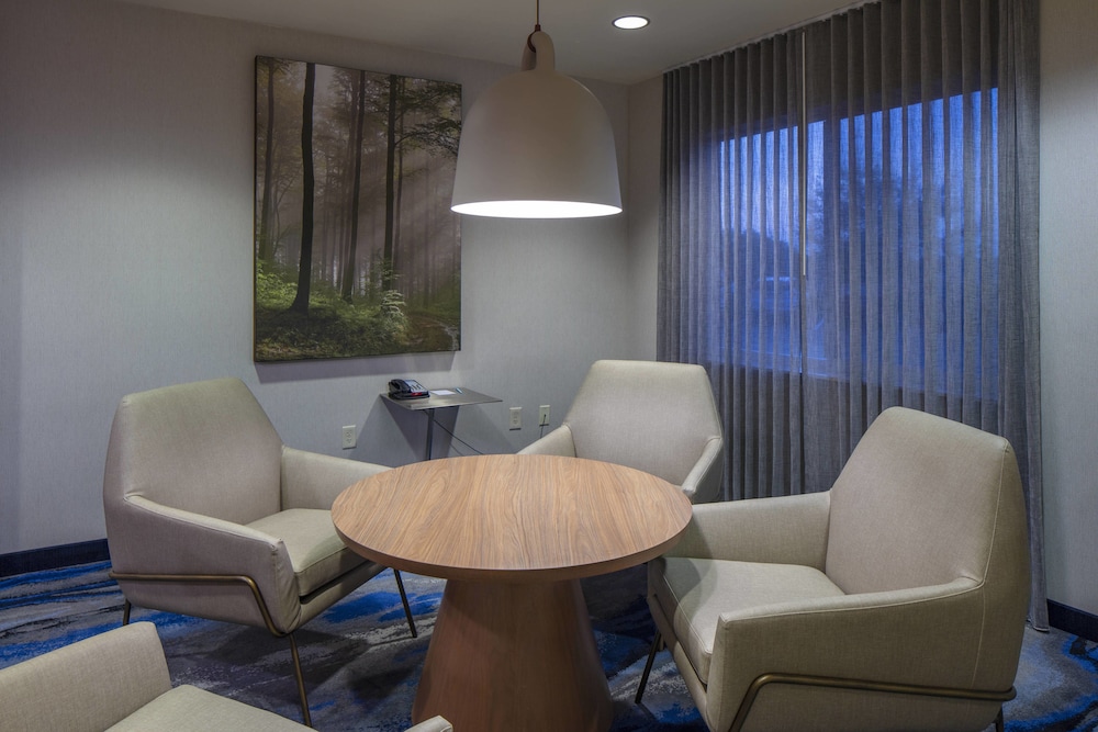 Fairfield Inn Suites By Marriott Venice 31/40