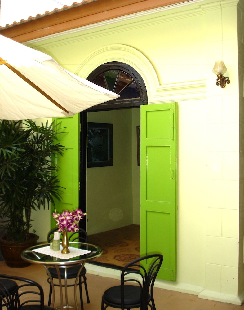 The Bang Khun Phrom Suites 23/36