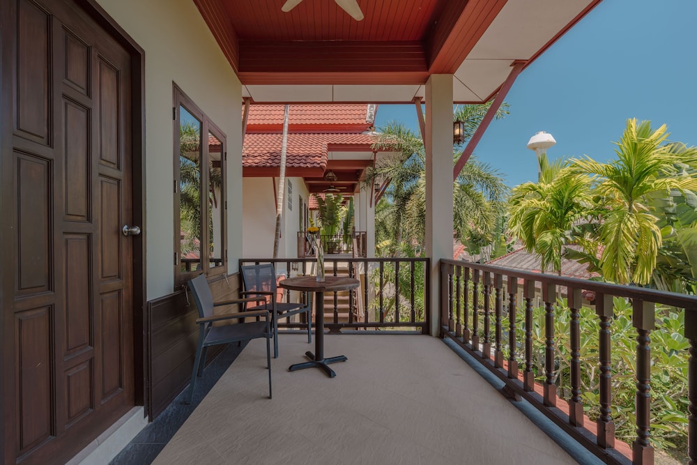 Palm Village 40/67