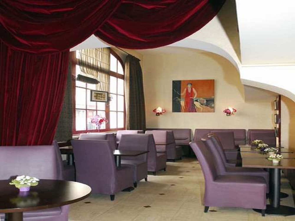 Hotel Pax Opera 43/63