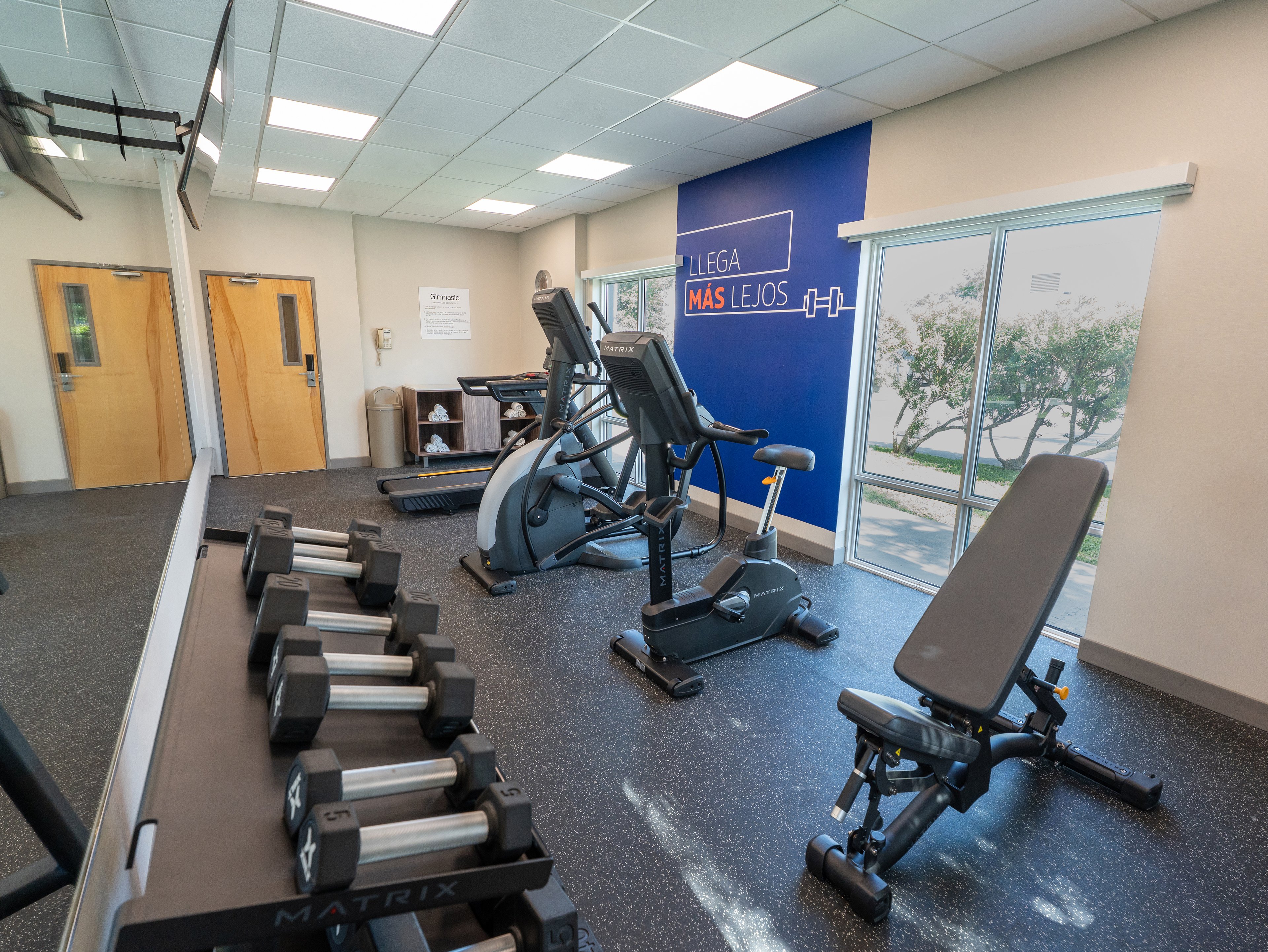 Holiday Inn Express And Suites Monterrey Aeropuerto 45/78