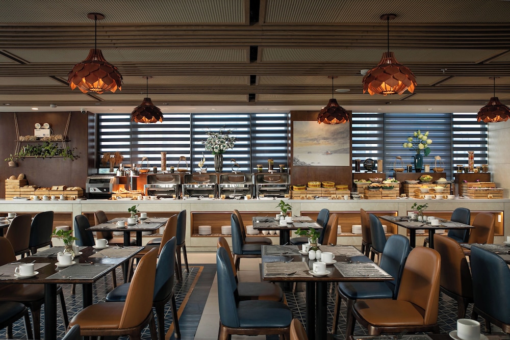 Mangata Beachfront Hotel 29/46